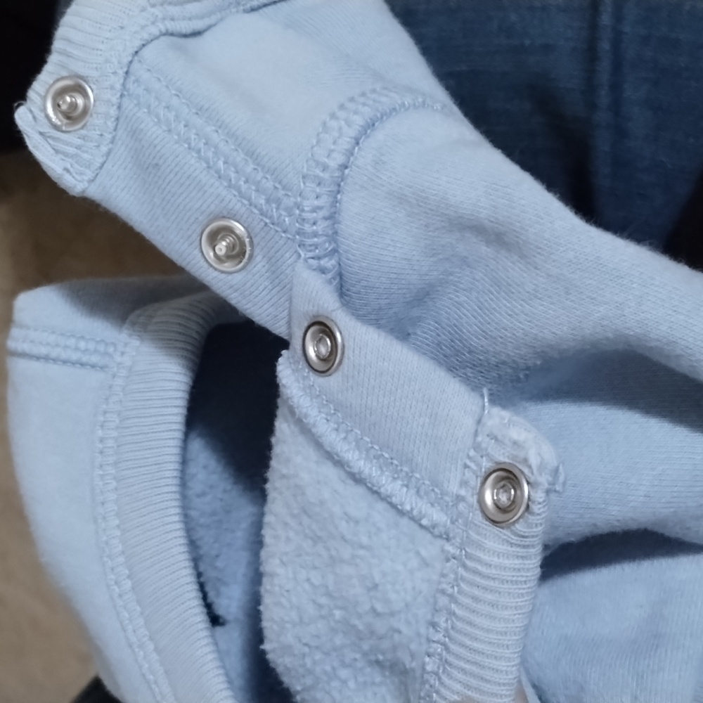 -Baby Gap Mickey Mouse Blue Long sleeve pullover sweater sz 18-24 Months Baby - Picture 9 of 14